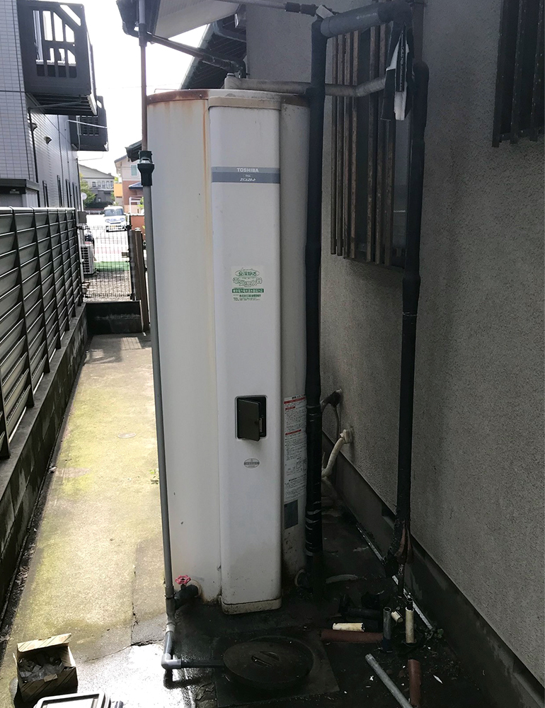 10年以上お使いになった電気温水器 施工前